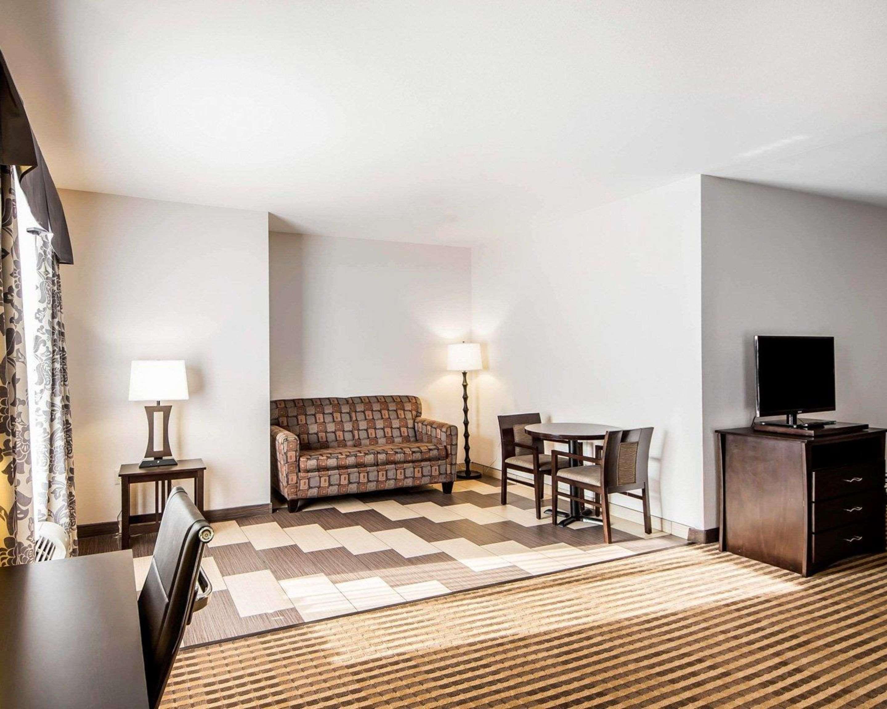 Comfort Inn & Suites Alva Buitenkant foto