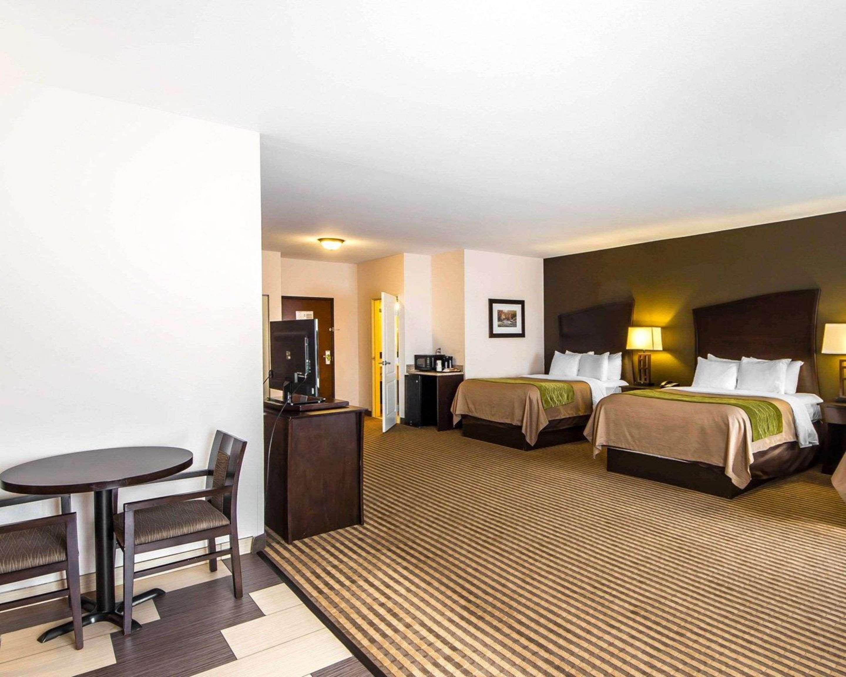 Comfort Inn & Suites Alva Buitenkant foto