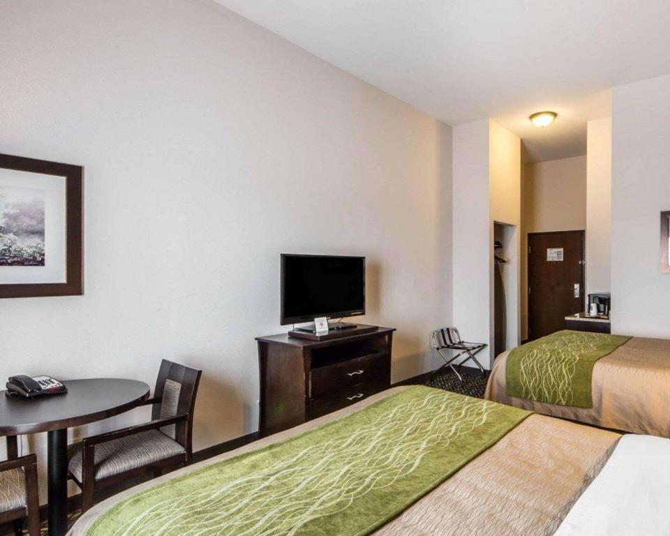 Comfort Inn & Suites Alva Buitenkant foto